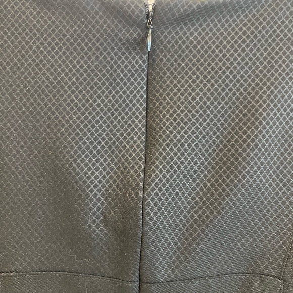 Bebe Vintage  Bubble Hem  Black Dress.  Size 10 - Picture 5 of 8